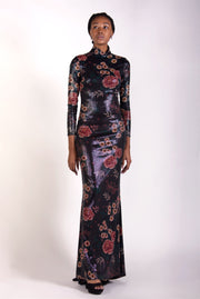 Levina fitted long dress with long sleeves and turtle neck.