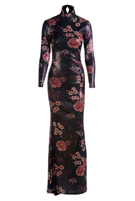 Levina fitted long dress with long sleeves and turtle neck.